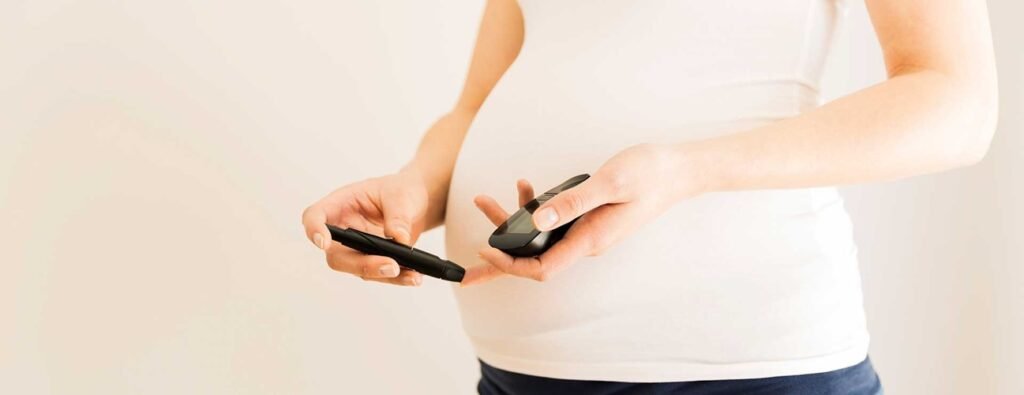 Symptoms of High vs Normal Blood Sugar in Pregnancy